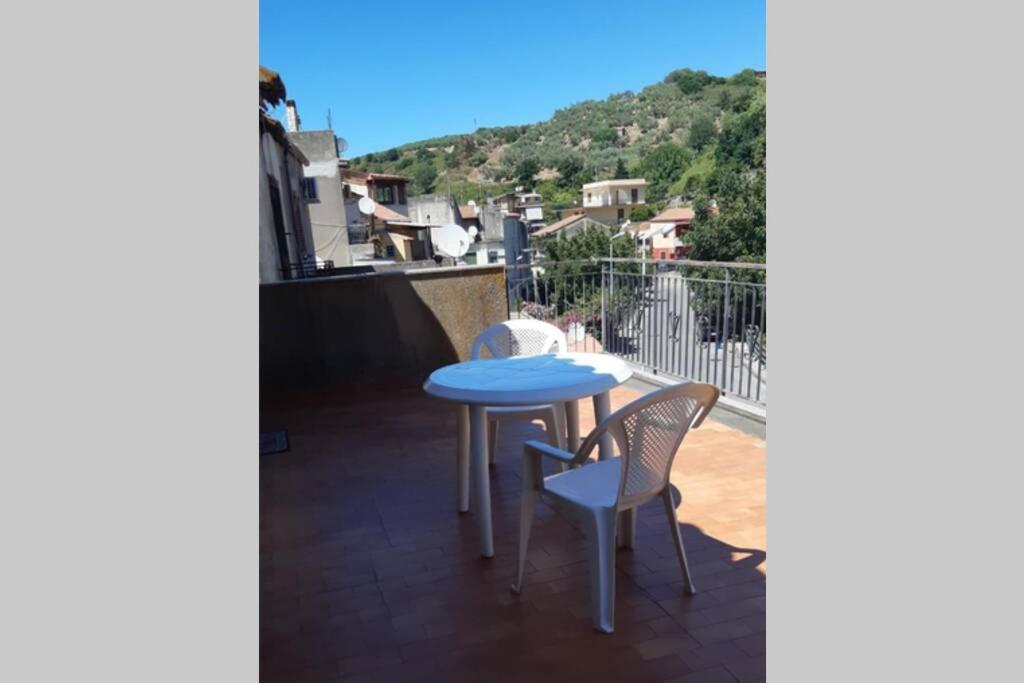 Villa Lontano Dal Caos A Due Passi Dal Mare à Condro Extérieur photo