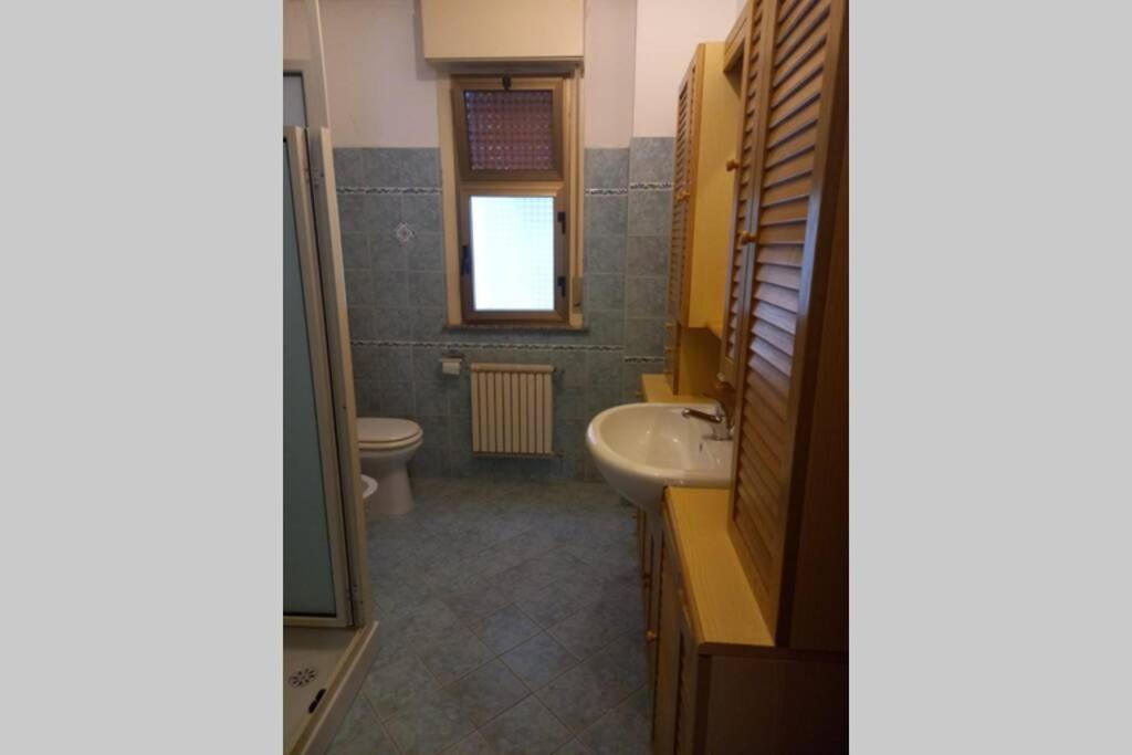 Villa Lontano Dal Caos A Due Passi Dal Mare à Condro Extérieur photo