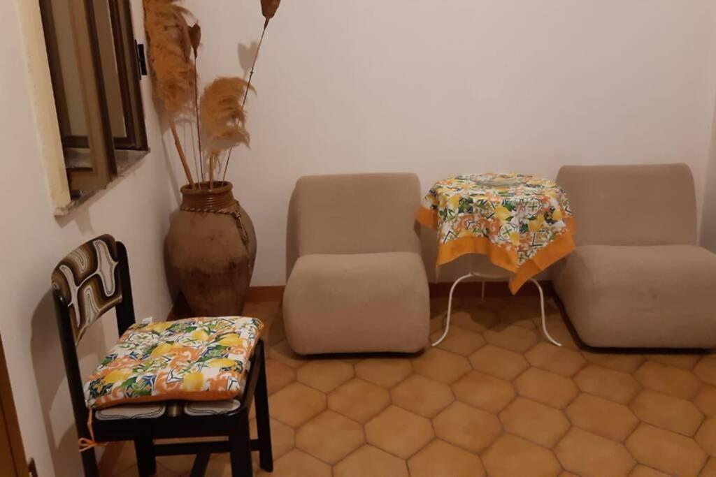 Villa Lontano Dal Caos A Due Passi Dal Mare à Condro Extérieur photo