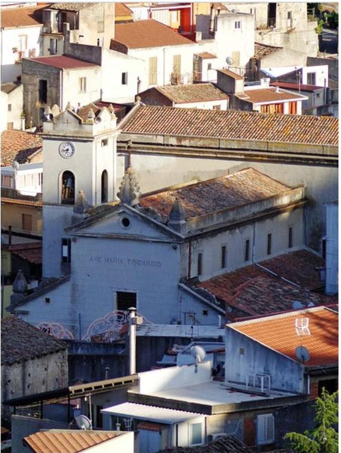 Villa Lontano Dal Caos A Due Passi Dal Mare à Condro Extérieur photo
