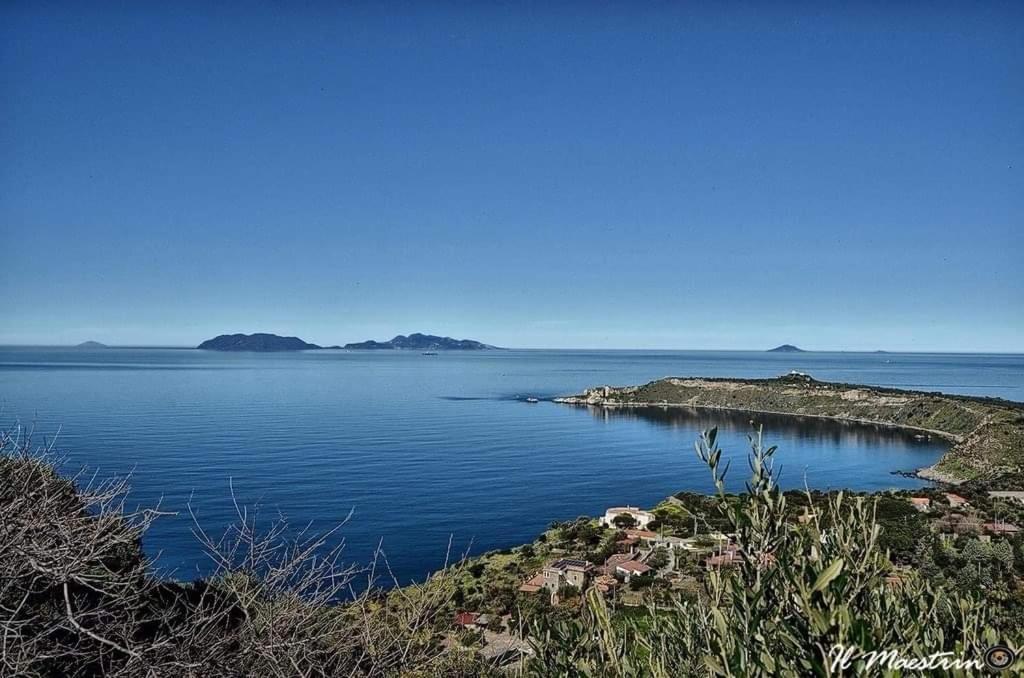 Villa Lontano Dal Caos A Due Passi Dal Mare à Condro Extérieur photo